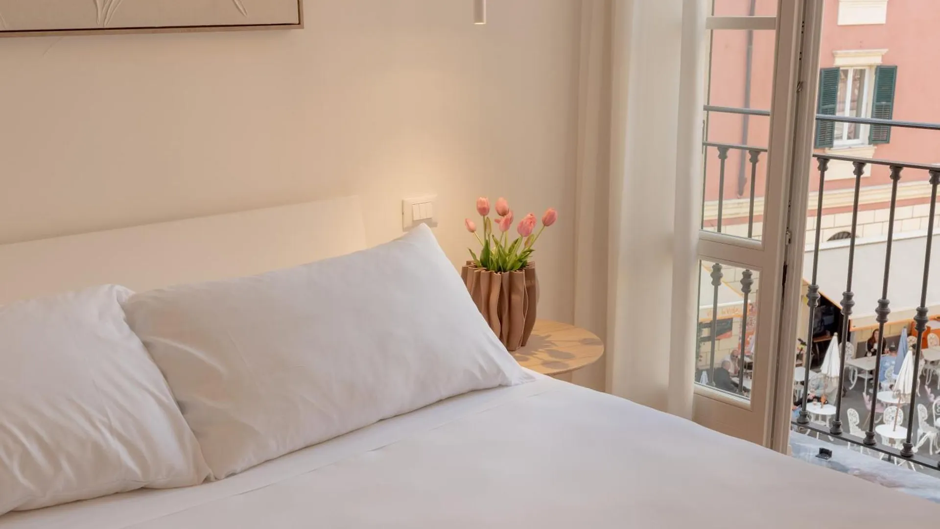 Palazzo Sant' Agostino - Natural Comfort By The First لا سبيتسْيا 0*,  إيطاليا