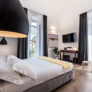 By The First - Luxury & Casa de hóspedes